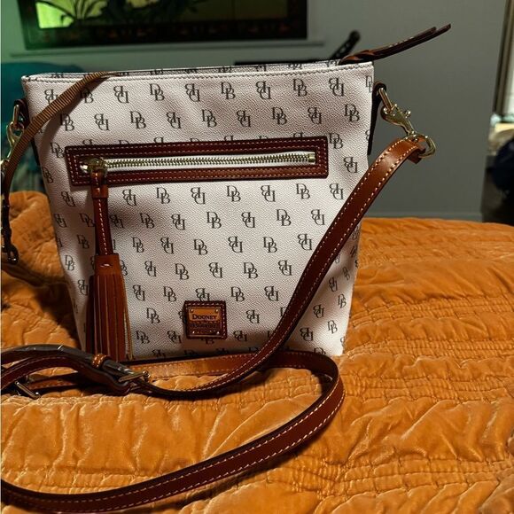 Dooney & Bourke Gretta Lani Crossbody White and Brown - Picture 16 of 16